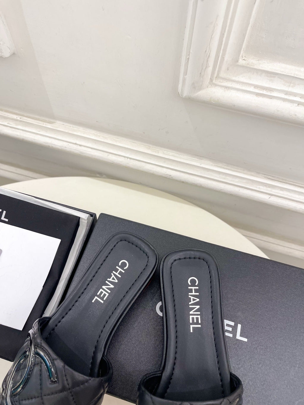 CHANEL 26S FLAT SLIDES IN BLACK LAMBSKIN WITH CC LOGO