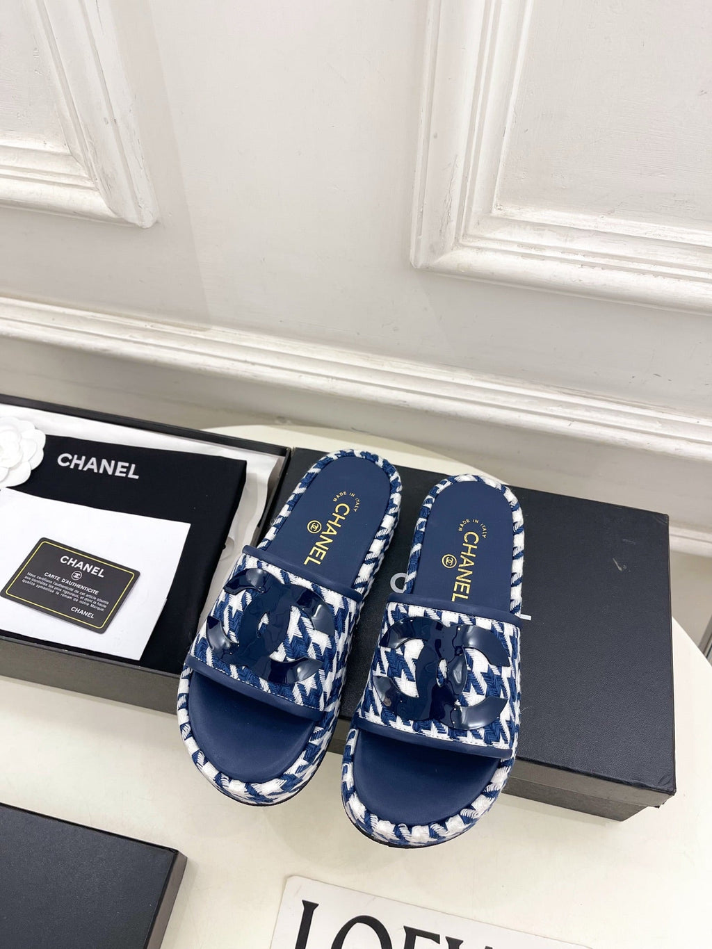 CHANEL 26S SANDALS 35 MM IN NAVY BLUE TWEED
