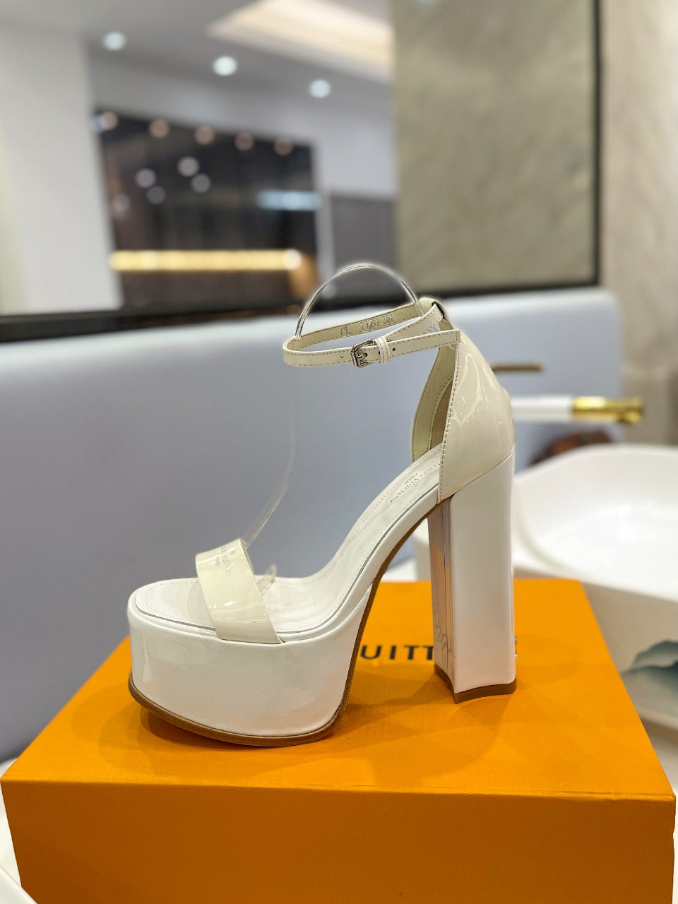 LV 26S HIGH HEEL SANDALS 145 MM IN CREAM WHITE CALFSKIN