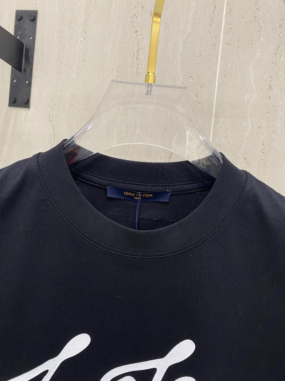 LV T-SHIRT IN BLACK COTTON 239616